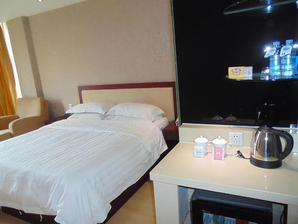 Golden Comfort Hotel Zhuhai