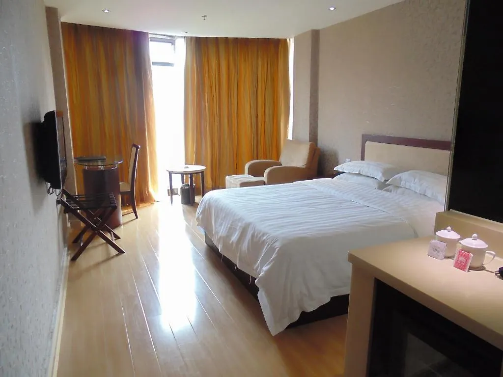 Golden Comfort Hotel Zhuhai