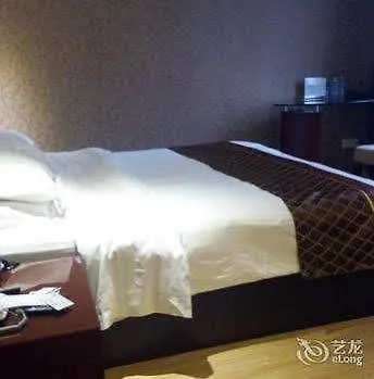 Golden Comfort Hotel Zhuhai