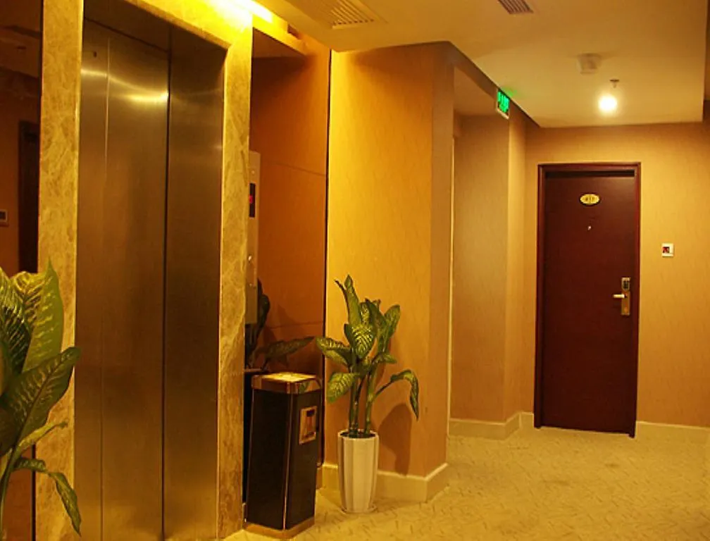 Golden Comfort Hotel Csuhaj 3*,