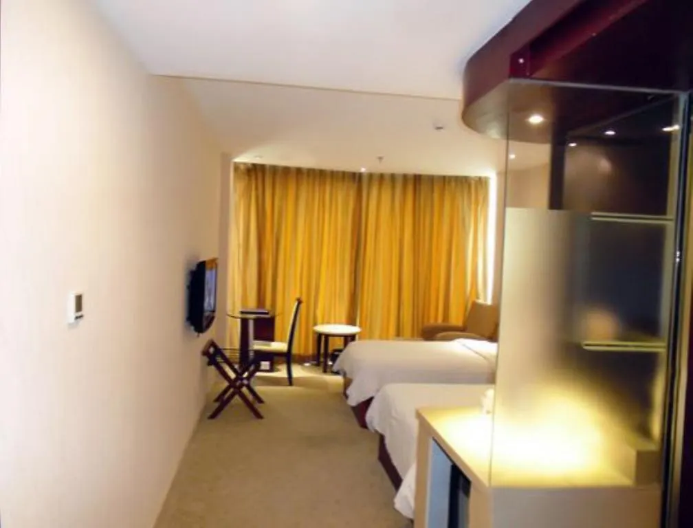 Golden Comfort Hotel Csuhaj 3*,